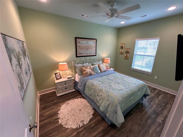 1913 Laguna Harbor Cove Boulevard, Port Bolivar, TX 77650