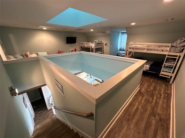 1913 Laguna Harbor Cove Boulevard, Port Bolivar, TX 77650