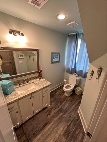 1913 Laguna Harbor Cove Boulevard, Port Bolivar, TX 77650