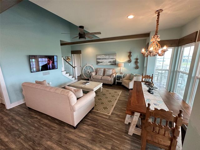 1913 Laguna Harbor Cove Boulevard, Port Bolivar, TX 77650