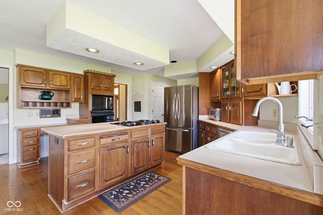 1984 Woodbine Court, Carmel, IN 46033