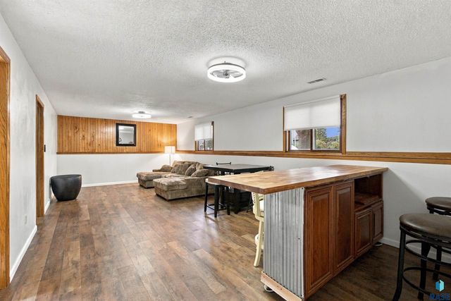6219 W Coughran Ct Court, Sioux Falls, SD 57106