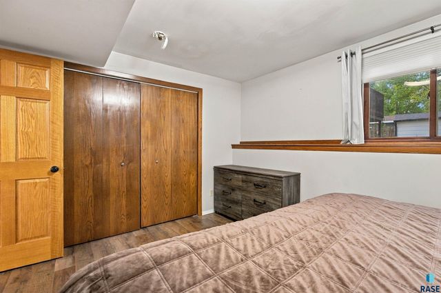 6219 W Coughran Ct Court, Sioux Falls, SD 57106