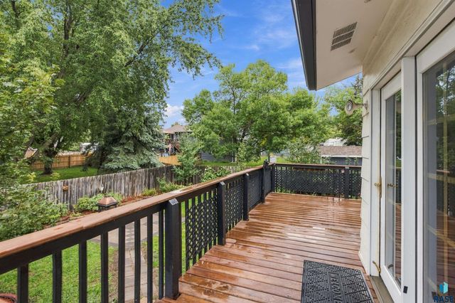6219 W Coughran Ct Court, Sioux Falls, SD 57106