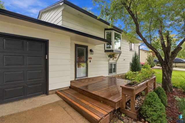 6219 W Coughran Ct Court, Sioux Falls, SD 57106