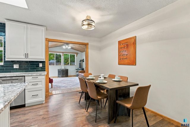 6219 W Coughran Ct Court, Sioux Falls, SD 57106