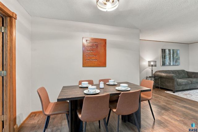 6219 W Coughran Ct Court, Sioux Falls, SD 57106