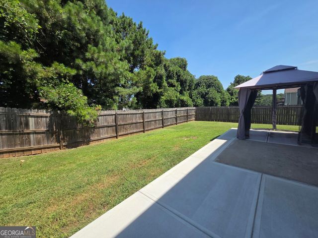 7088 Creeksong Drive, Douglasville, GA 30134