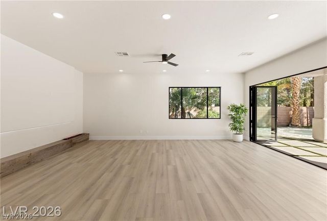10626 San Vercelli Court, Las Vegas, NV 89141