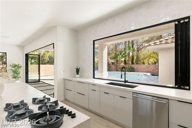 10626 San Vercelli Court, Las Vegas, NV 89141