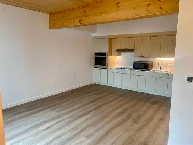 154 Broadway 210, Somerville, MA 02145