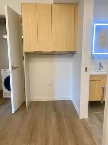 154 Broadway 210, Somerville, MA 02145