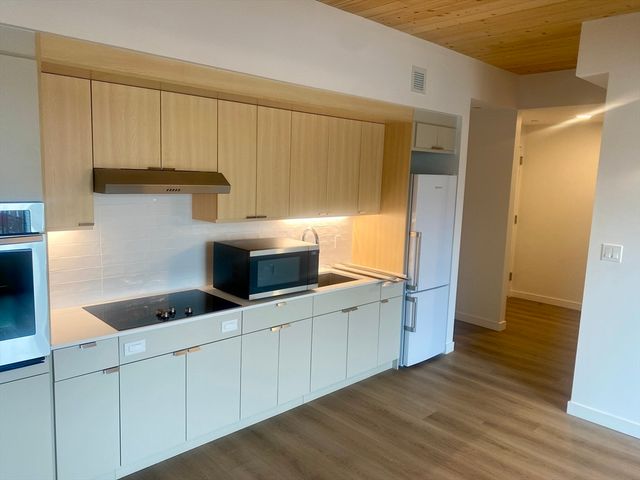 154 Broadway 210, Somerville, MA 02145