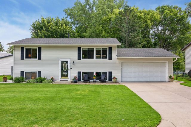 14015 39th Avenue N, Plymouth, MN 55447