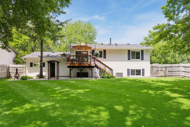 14015 39th Avenue N, Plymouth, MN 55447
