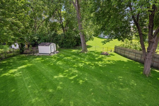 14015 39th Avenue N, Plymouth, MN 55447