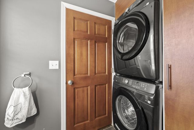 140 Walnut Street, Columbus, OH 43230