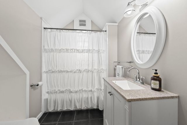 140 Walnut Street, Columbus, OH 43230