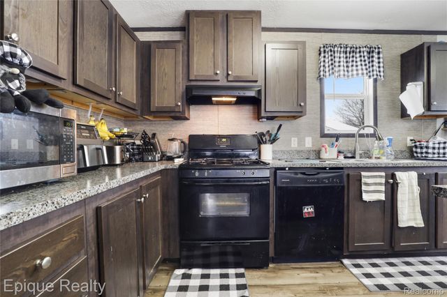 2068 Cedar Circle, Clio, MI 48420