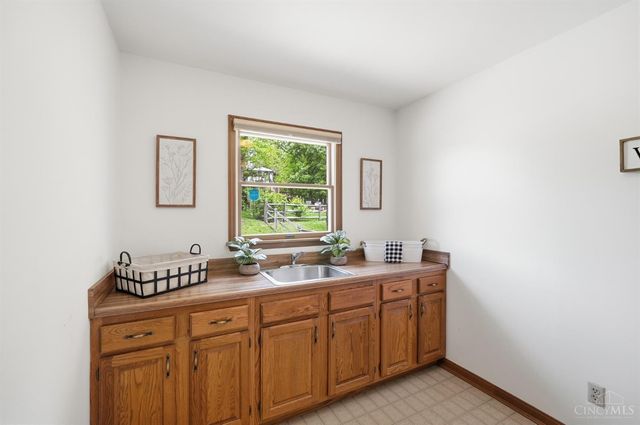 8302 Miranda Place, West Chester, OH 45069