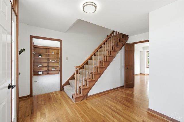 8302 Miranda Place, West Chester, OH 45069