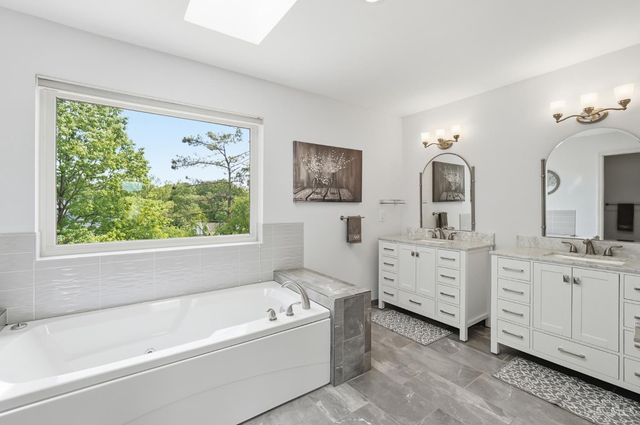 8302 Miranda Place, West Chester, OH 45069