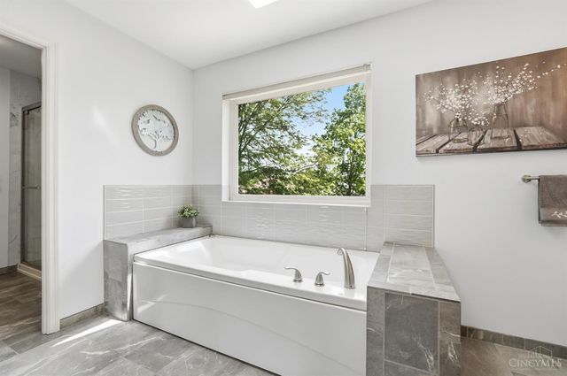 8302 Miranda Place, West Chester, OH 45069