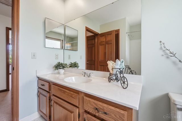 8302 Miranda Place, West Chester, OH 45069