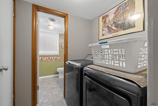4906 COPPER HILL RD, Rapid City, SD 57702