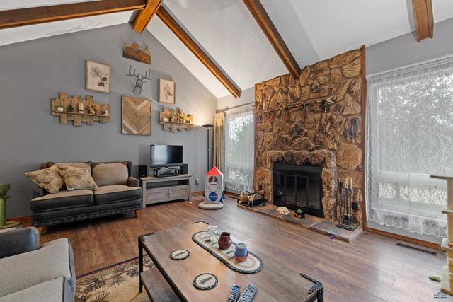 4906 COPPER HILL RD, Rapid City, SD 57702