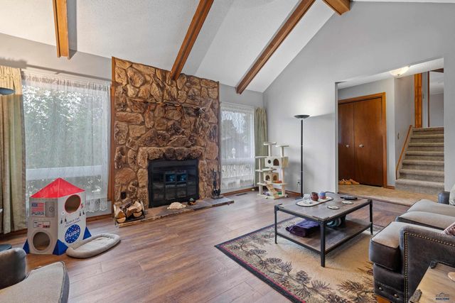 4906 COPPER HILL RD, Rapid City, SD 57702