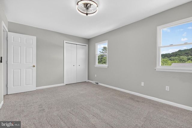 20 PINE DR, Manchester, PA 17345