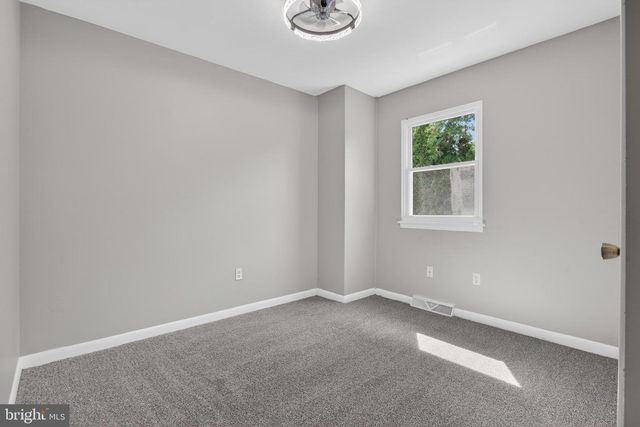 20 PINE DR, Manchester, PA 17345