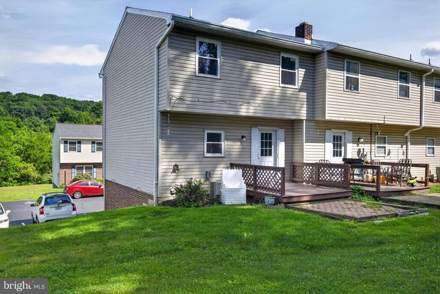 20 PINE DR, Manchester, PA 17345