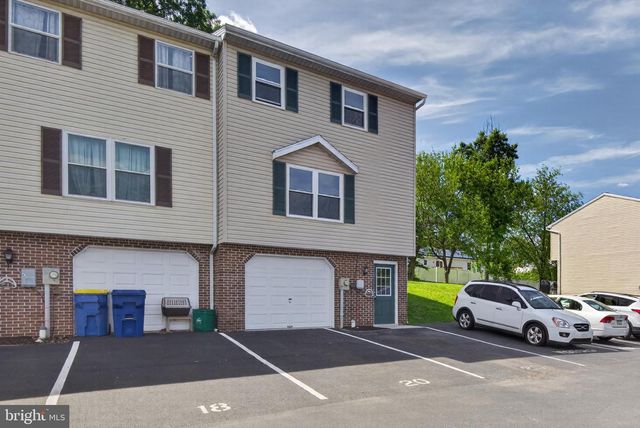 20 PINE DR, Manchester, PA 17345