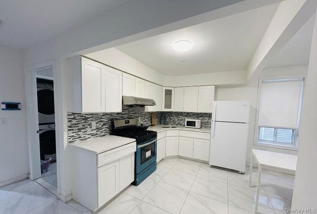 13216 Maple Avenue 3A, Flushing, NY 11355