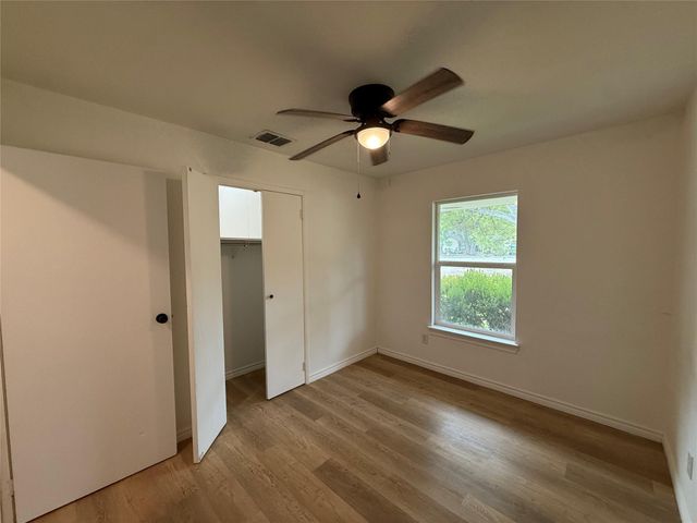1204 Aransas ST, Lockhart, TX 78644