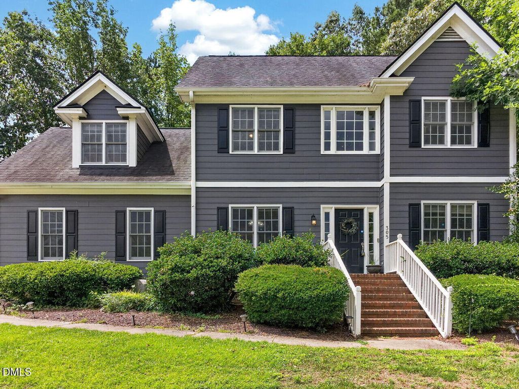 305 Neuse Ridge Drive, Clayton, NC 27527