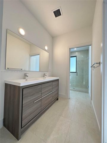 5481 W Oak Way 5481, Dania Beach, FL 33314