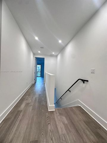 5481 W Oak Way 5481, Dania Beach, FL 33314