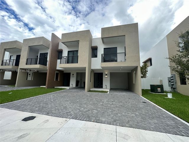 5481 W Oak Way 5481, Dania Beach, FL 33314