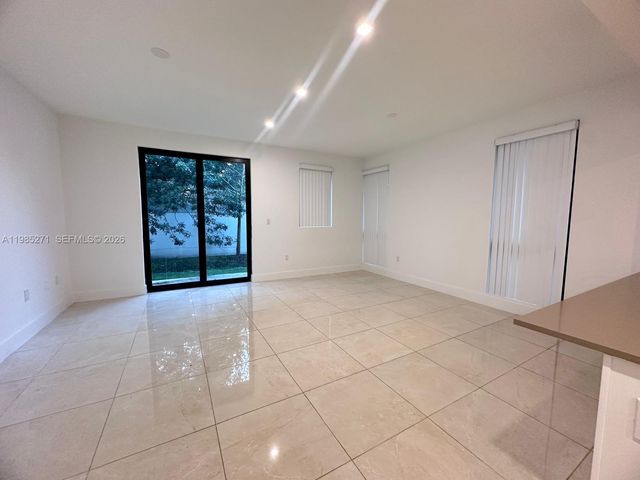 5481 W Oak Way 5481, Dania Beach, FL 33314