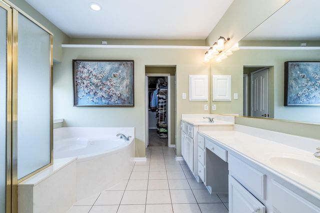 15823 Lake Loop Drive, Cypress, TX 77433