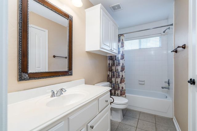 15823 Lake Loop Drive, Cypress, TX 77433