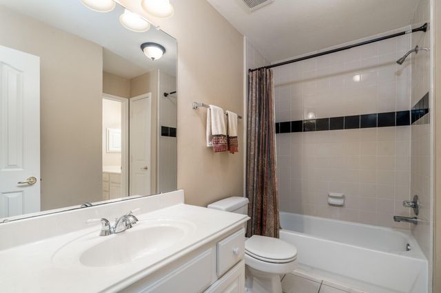 15823 Lake Loop Drive, Cypress, TX 77433
