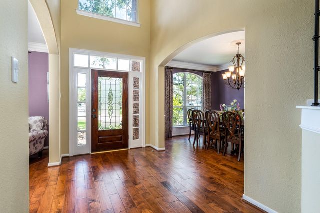 15823 Lake Loop Drive, Cypress, TX 77433