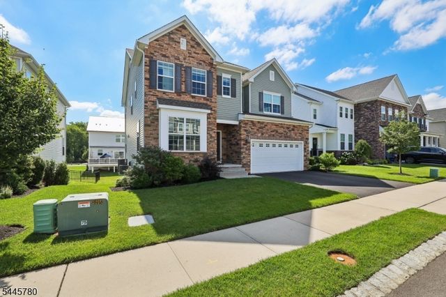 3 Harmon Dr, Tinton Falls Boro, NJ 07724