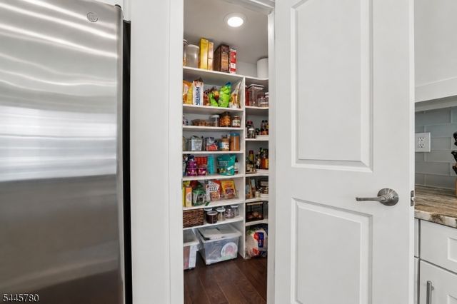 3 Harmon Dr, Tinton Falls Boro, NJ 07724