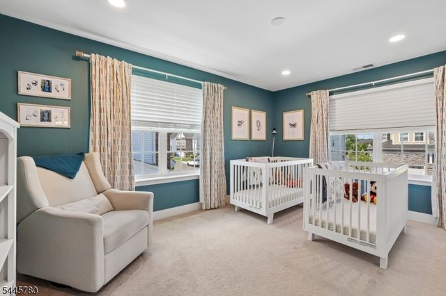 3 Harmon Dr, Tinton Falls Boro, NJ 07724