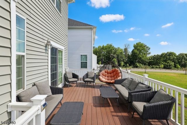 3 Harmon Dr, Tinton Falls Boro, NJ 07724
